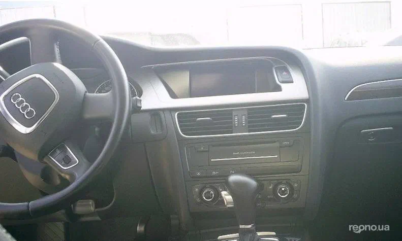 Audi A4 2011 - 1