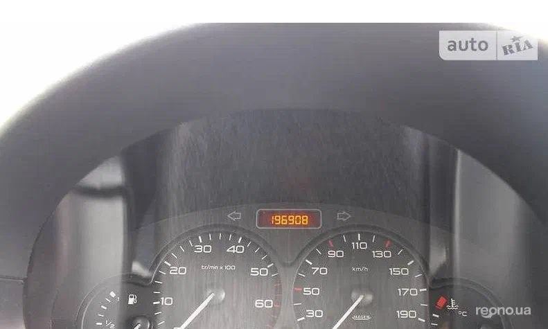 Peugeot Partner 2008 - 8