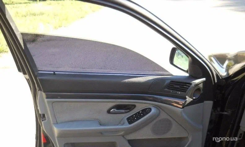 BMW 5 серія 1996 - 8