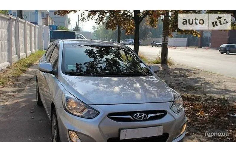 Hyundai Accent 2012 - 5