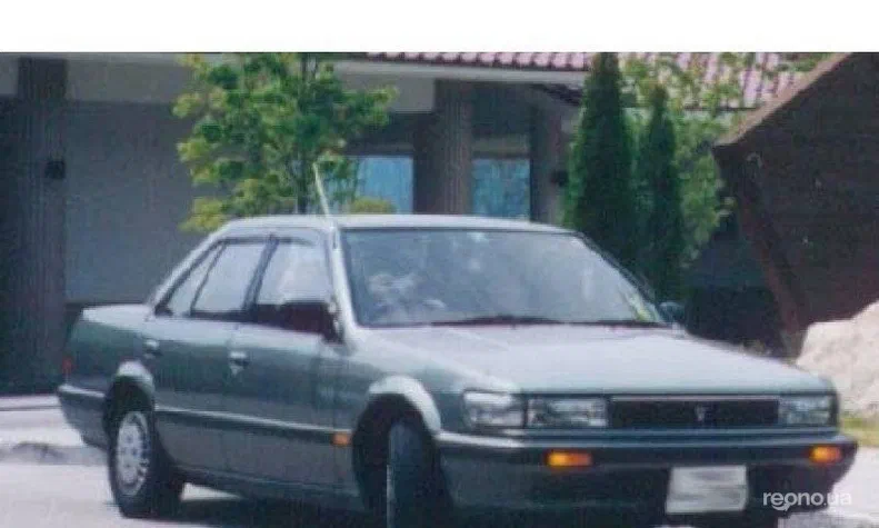 Nissan Bluebird 1988 - 0