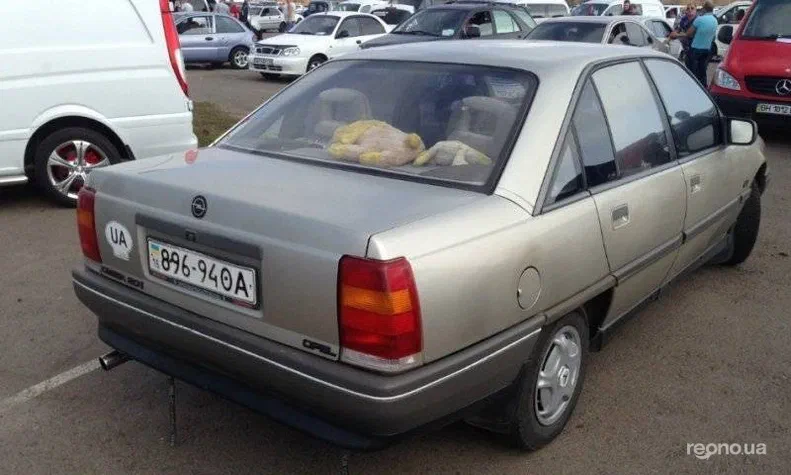 Opel Omega 1989 - 4