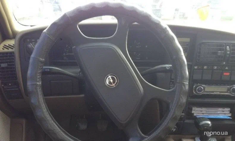 Opel Omega 1989 - 3