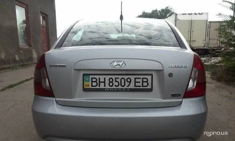 Hyundai Accent 2007 - 4