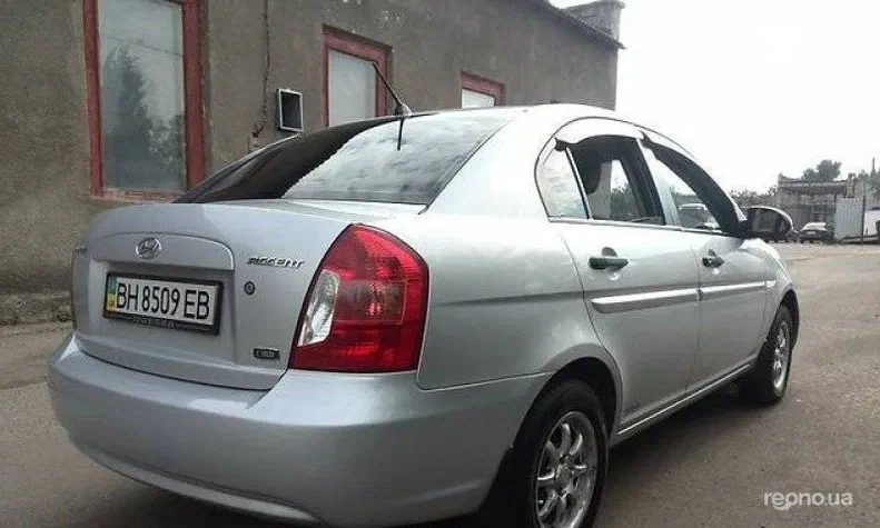 Hyundai Accent 2007 - 3