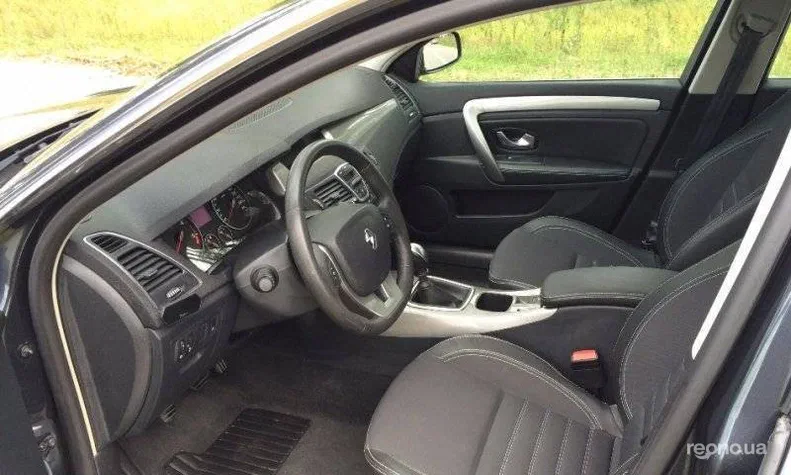 Renault Laguna 2011 - 6