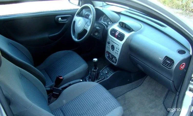 Opel Corsa 2003 - 12