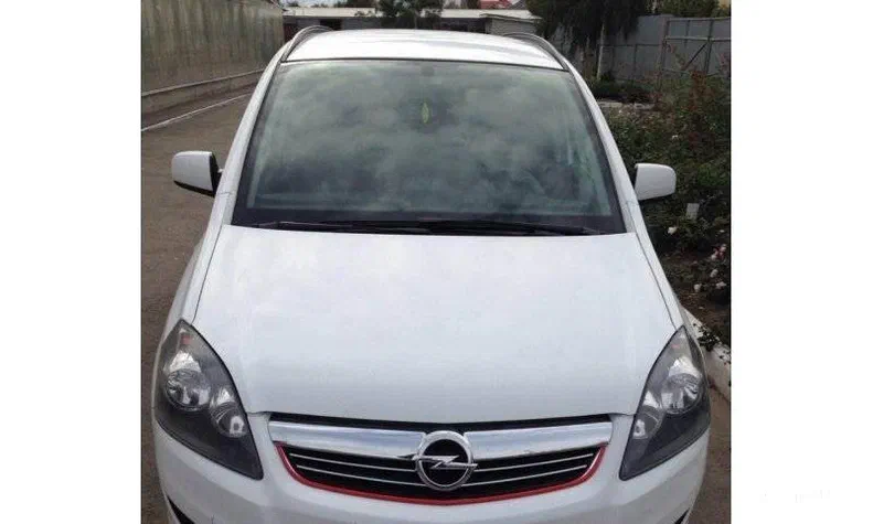 Opel Zafira 2013 - 4