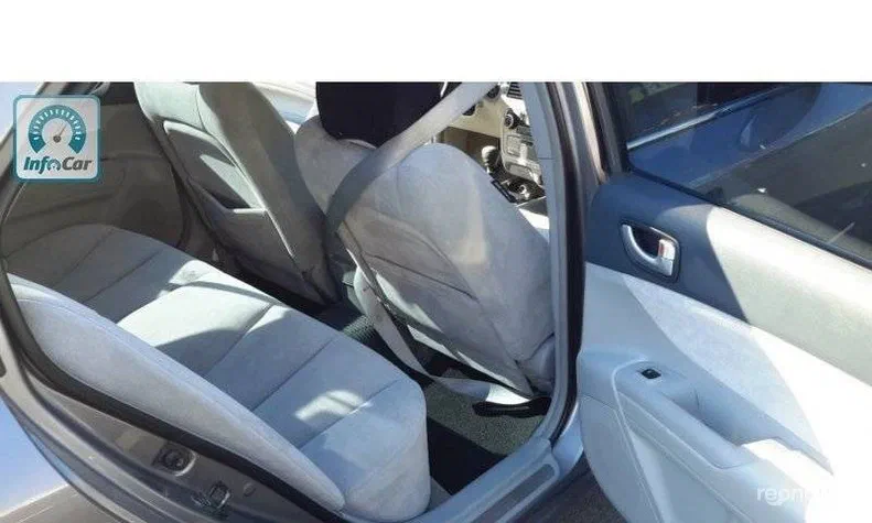 Hyundai Sonata 2006 - 4