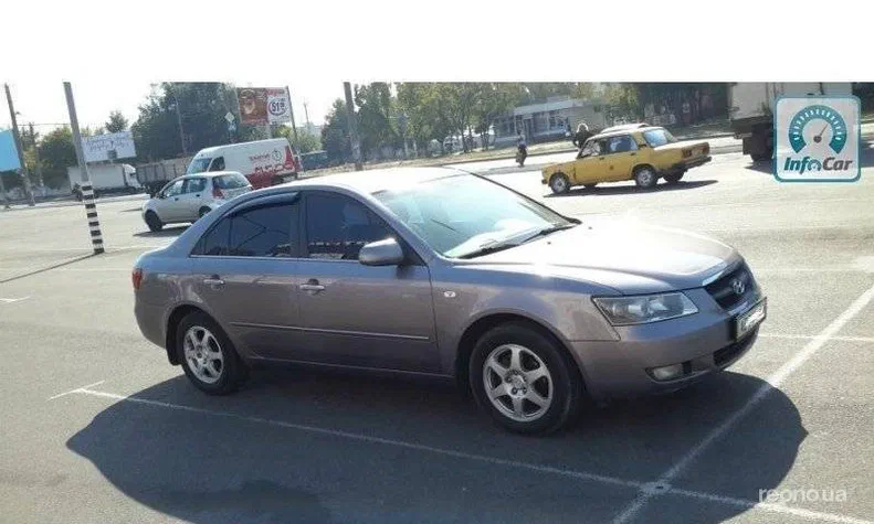 Hyundai Sonata 2006 - 12