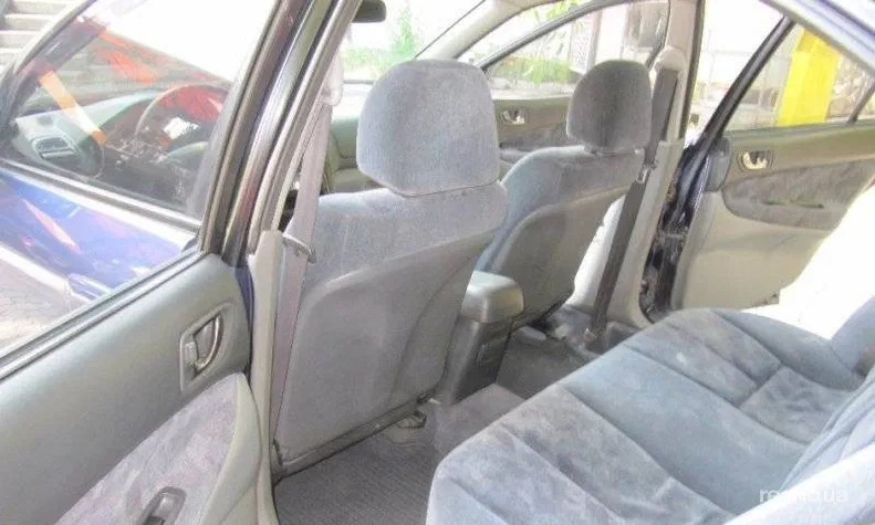 Mitsubishi Galant 1997 - 12
