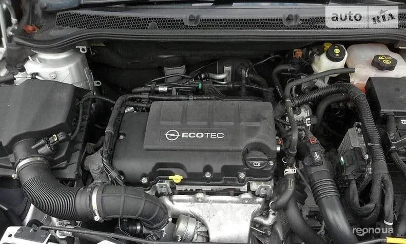 Opel Astra 2011 - 11