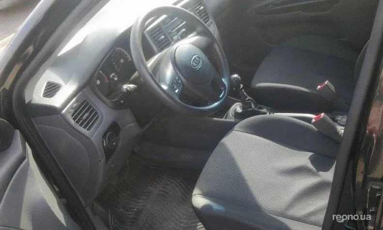 Kia Rio 2011 - 4