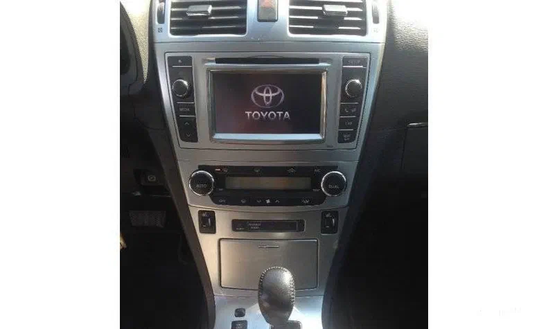 Toyota Avensis 2012 - 7