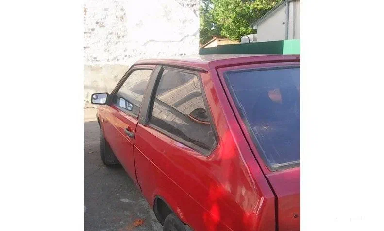 Lada (ВАЗ) 2103 1990 - 0