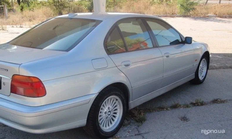 BMW 5 серія 1998 - 9