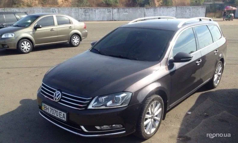 Volkswagen Passat 2011 - 8