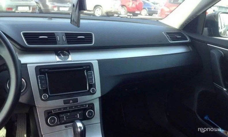 Volkswagen Passat 2011 - 2