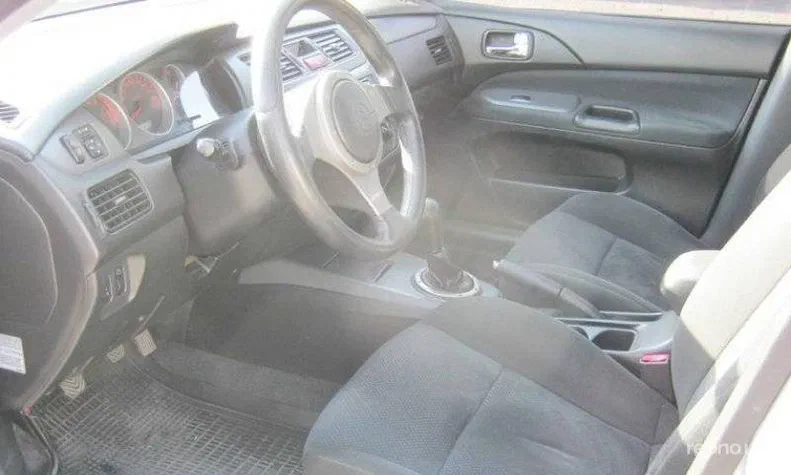 Mitsubishi Lancer 2005 - 9