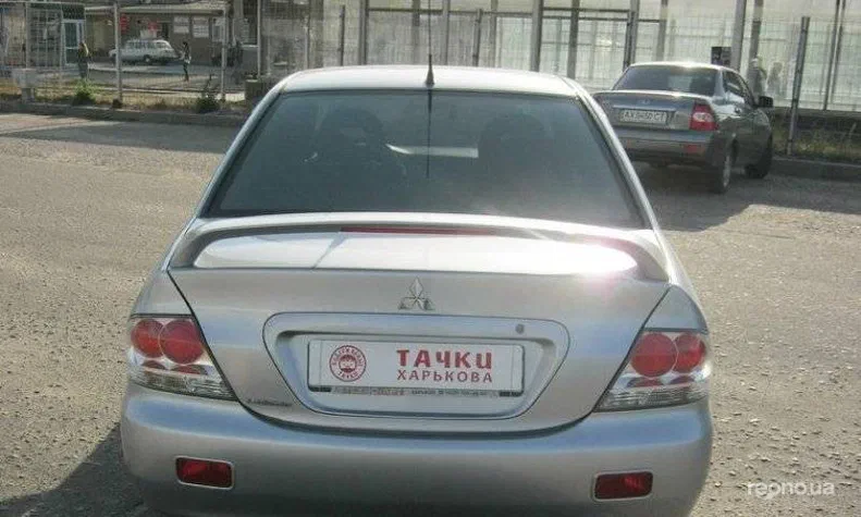 Mitsubishi Lancer 2005 - 5