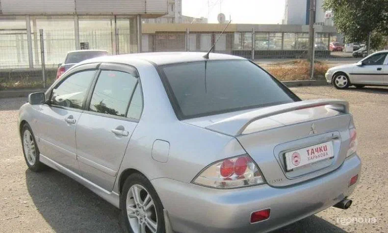 Mitsubishi Lancer 2005 - 4