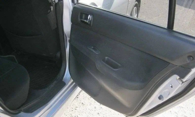 Mitsubishi Lancer 2005 - 11