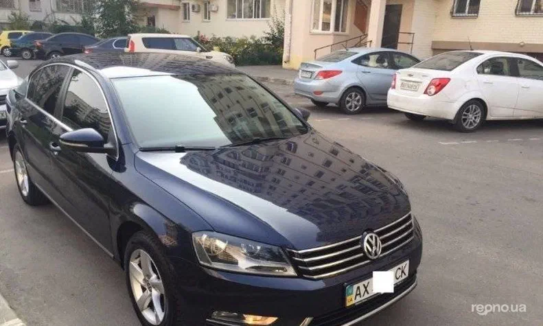 Volkswagen Passat 2011 - 1