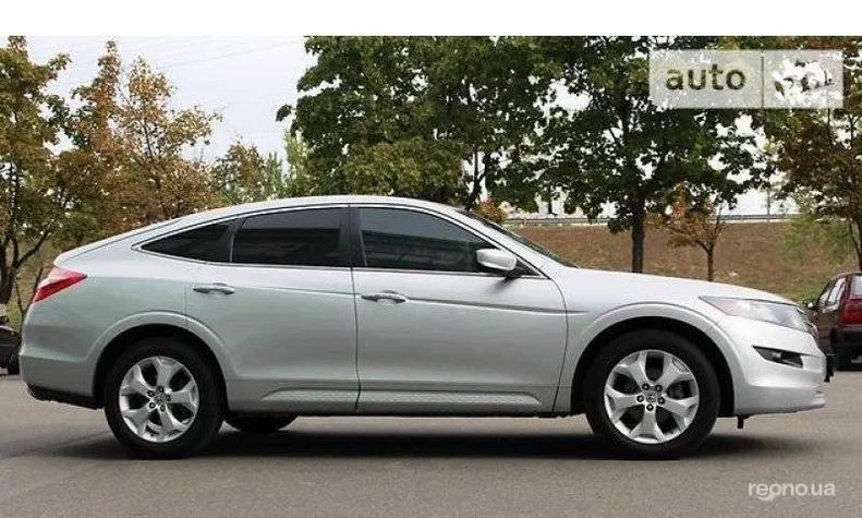 Honda Crosstour 2010 - 6