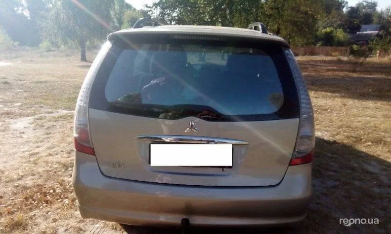 Mitsubishi Grandis 2006 - 0