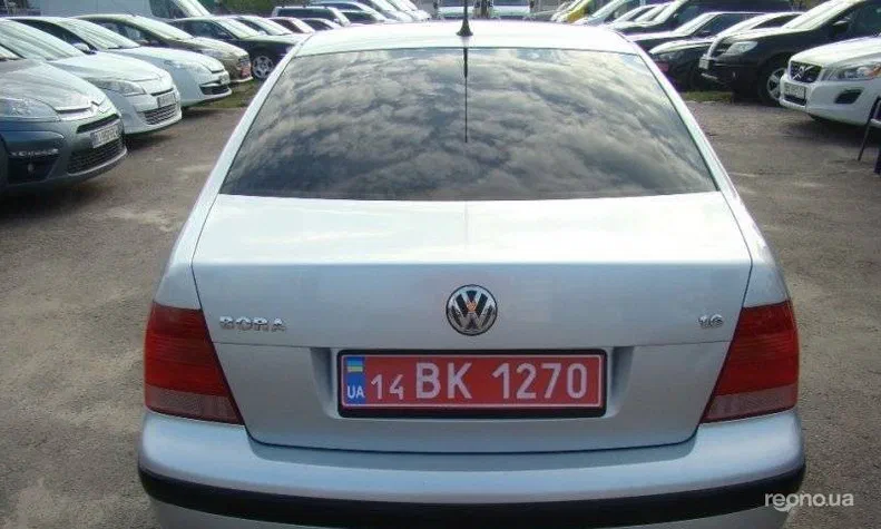 Volkswagen Bora 2001 - 16