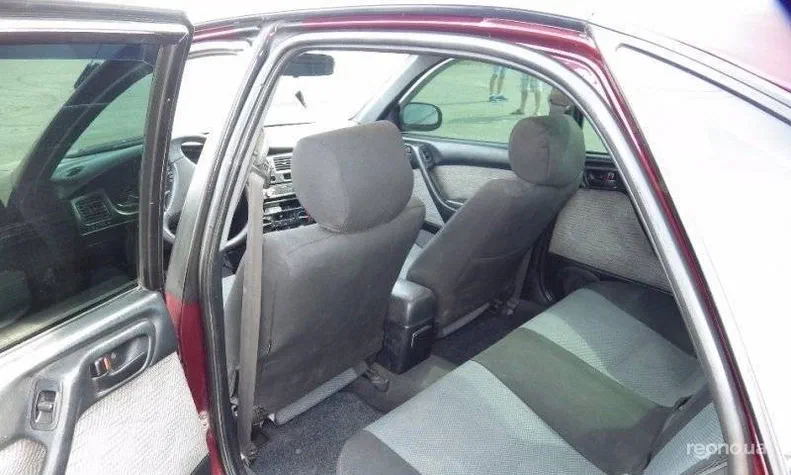 Toyota Carina 1994 - 8