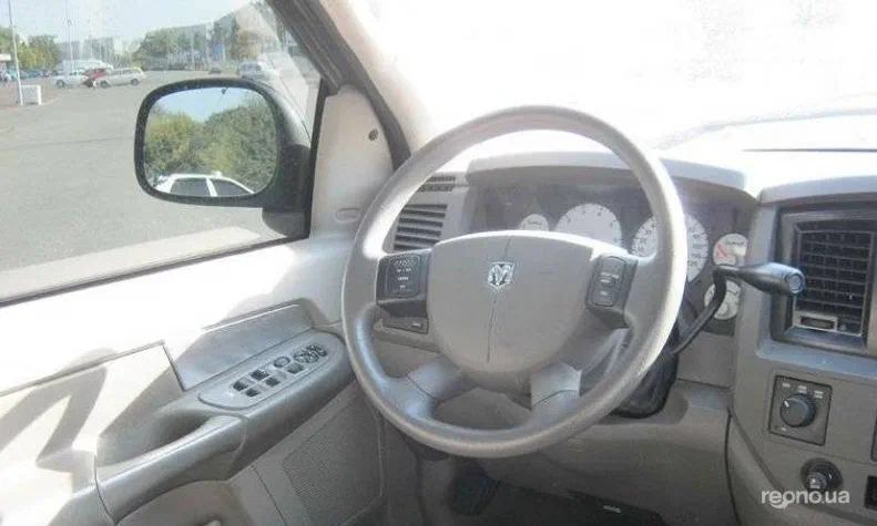 Dodge RAM 2006 - 7