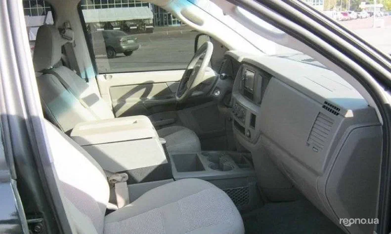 Dodge RAM 2006 - 3