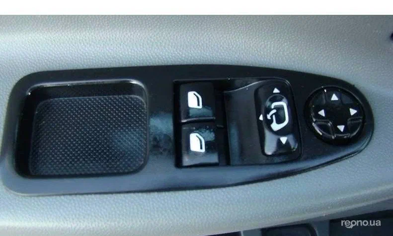 Peugeot Expert 2008 - 13