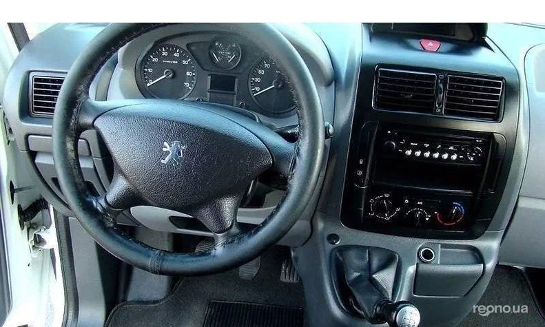 Peugeot Expert 2008 - 1