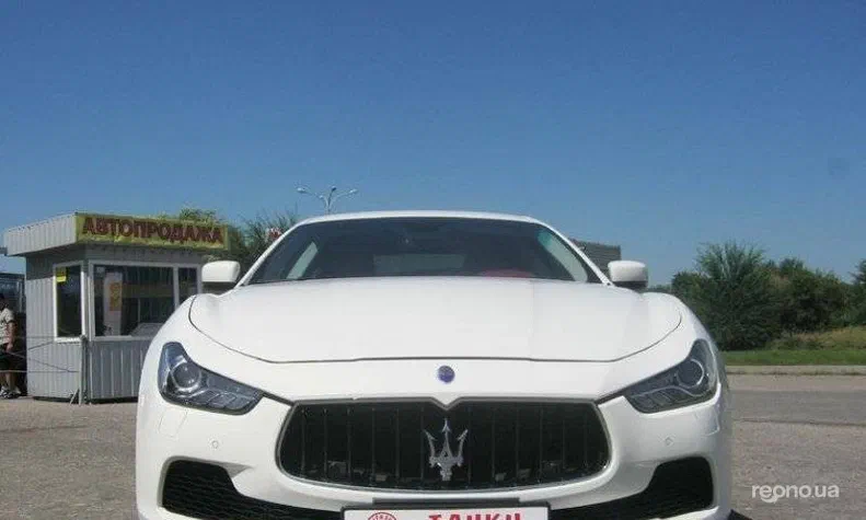 Maserati Ghibli 2013 - 12