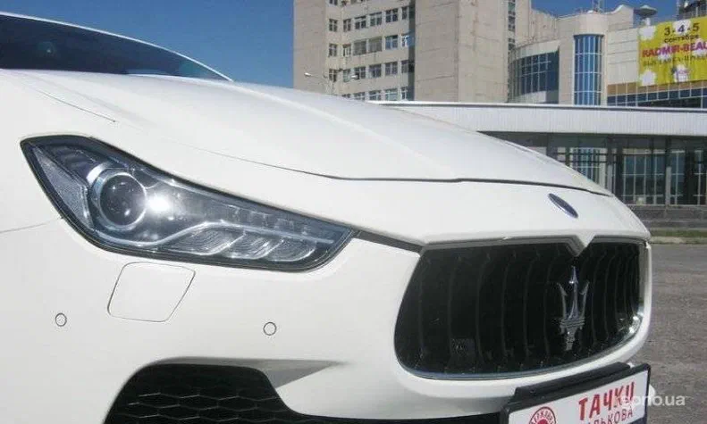 Maserati Ghibli 2013 - 11