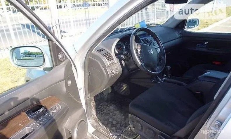 SsangYong Rexton 2011 - 3