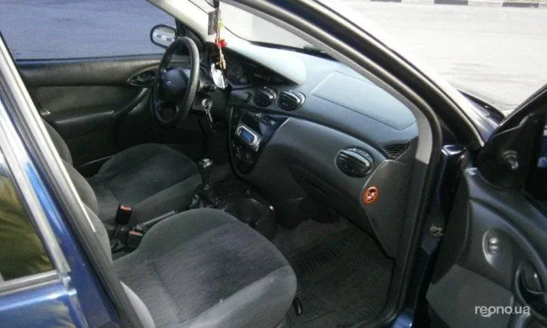 Ford Focus 1999 - 16