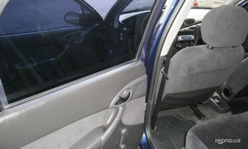 Ford Focus 1999 - 6