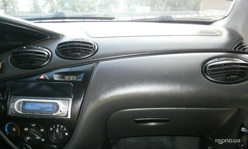 Ford Focus 1999 - 14