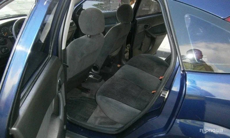 Ford Focus 1999 - 7