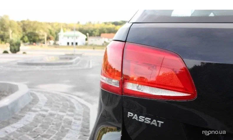 Volkswagen Passat 2012 - 17