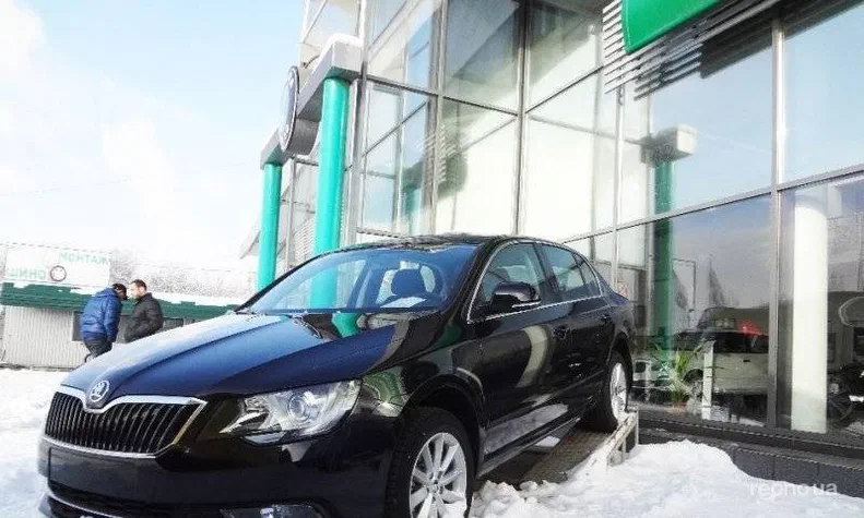 Skoda Superb 2014 - 0