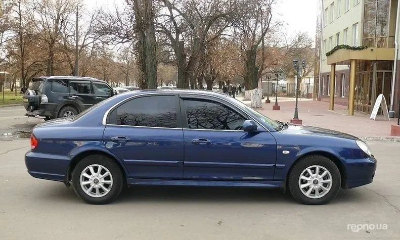 Hyundai Sonata 2004 - 8