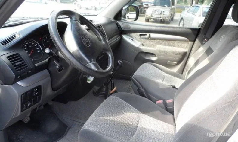 Toyota Pronard 2005 - 12