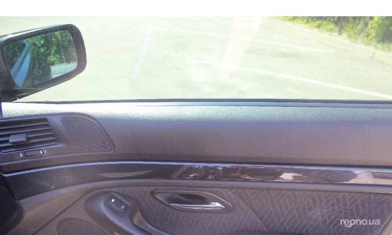 BMW 5 серія 2001 - 8