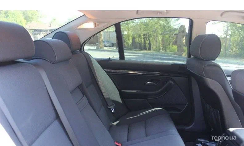 BMW 5 серія 2001 - 10