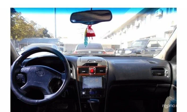 Nissan Maxima 2000 - 1