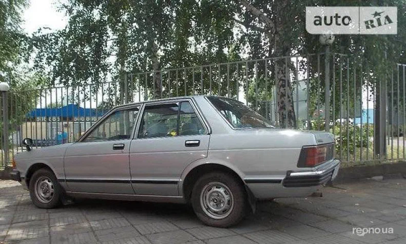 Nissan Bluebird 1980 - 6